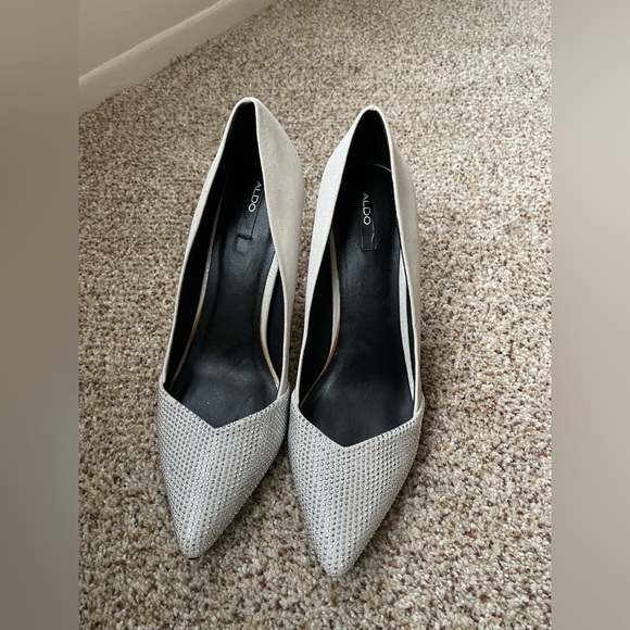 Aldo Silver Shimmer Crystal Cut Studded Formal Heels Size 7.5 Pointed Toe Classy - Picture 7 of 12